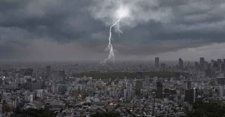 Fırtına ve sağanak alarmı! Meteoroloji’den uyarılar