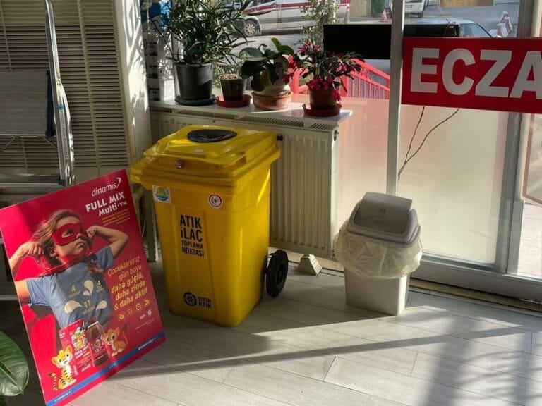 Çınarcık’ta “Çevre Dostu Atık İlaç” projesi hayata geçirildi