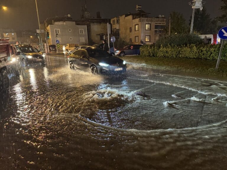 Meteoroloji’den sağanak yağmur ve kar yağışı uyarıları!