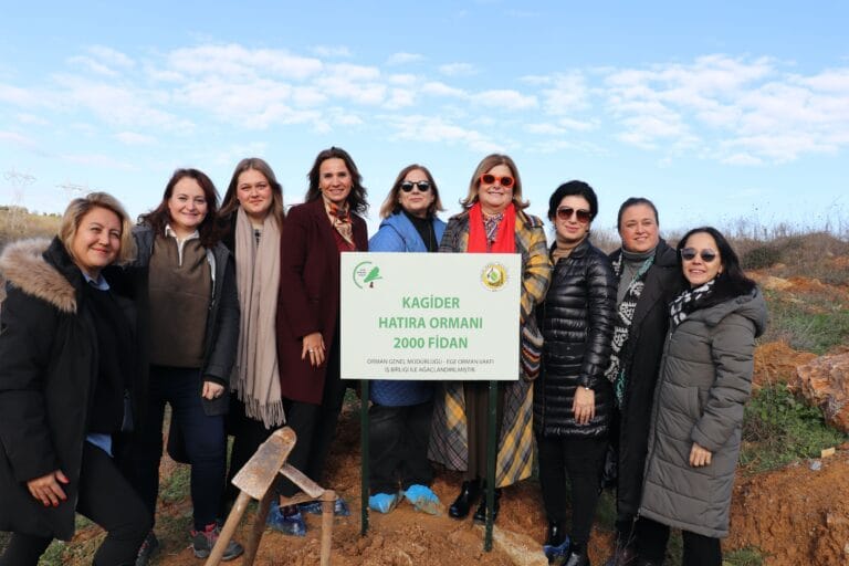 KAGİDER, yeşil bir gelecek için 2000 fidanla Gebze’de orman kurdu