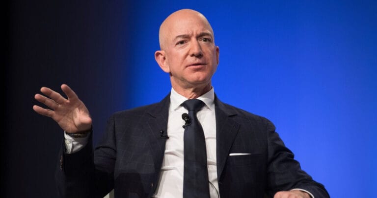 Jeff Bezos’tan Manchester Üniversitesi’nin “süper yosun” araştırmasına destek