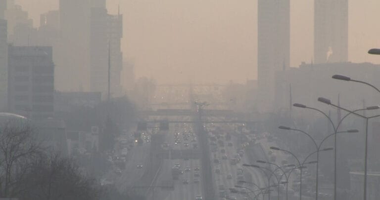 İstanbul’da hava kirliliği ve sis etkisi: Sağlık ve çevre alarm veriyor
