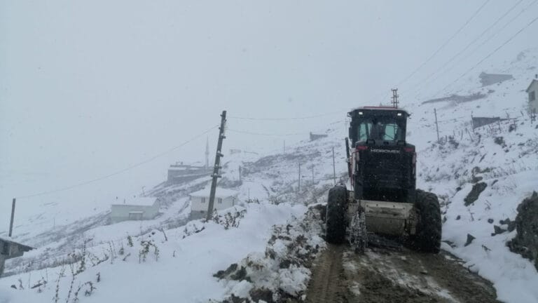Doğu Karadeniz için sağanak ve kar yağışı uyarısı