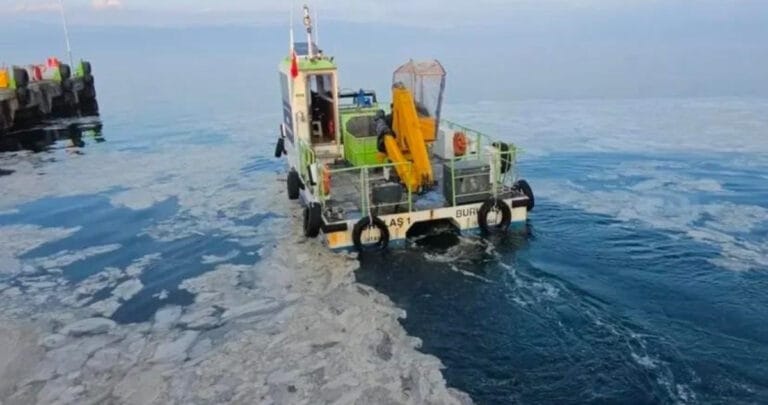 Marmara Denizi’nde müsilaj için çalışmalar başladı