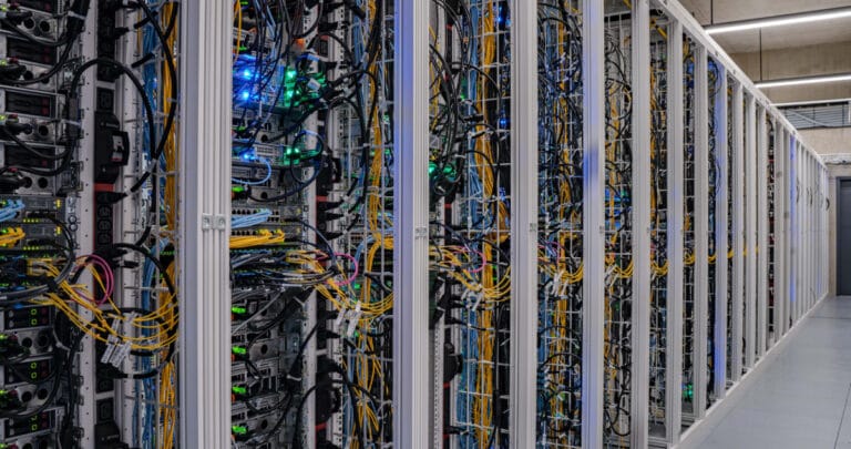 İsviçre’deki yeni veri merkezi: Atık enerjiyle evleri ısıtıyor