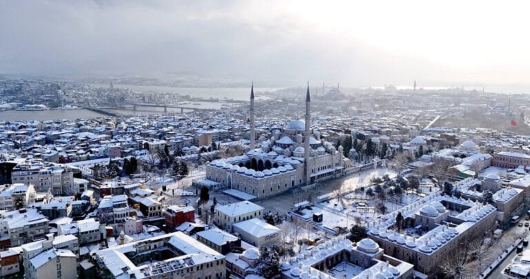 Meteoroloji’den yoğun kar uyarısı! Bugün Karadeniz yarın Marmara