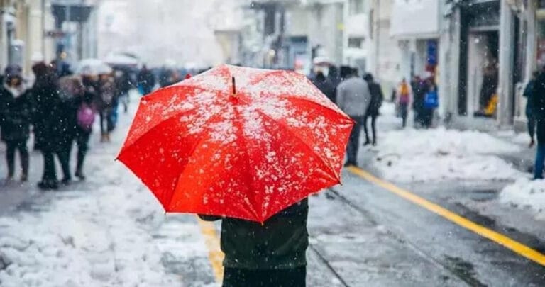 Soğuk hava devam edecek! 4 bölgede kar var!