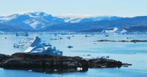 Kutuplarda deniz buzu seviyeleri rekor derece düşük seviyeye geldi