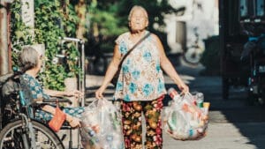 Sıcak iklimde yaşayanlar daha hızlı yaşlanıyor