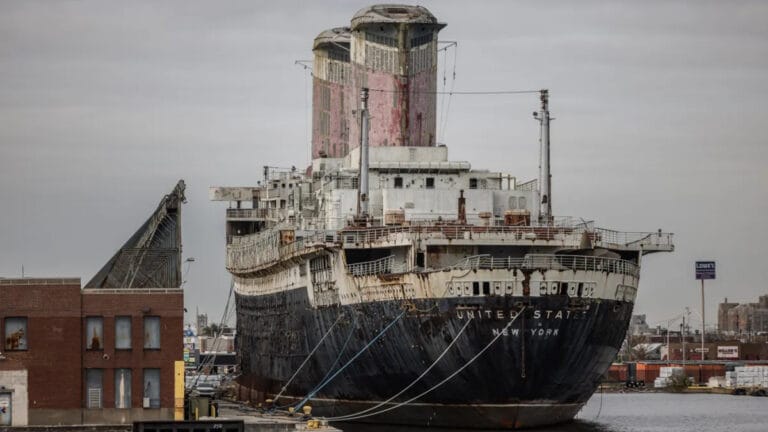 SS United States: Efsanevi okyanus gemisi Florida’da dünyanın en büyük yapay resifi olacak