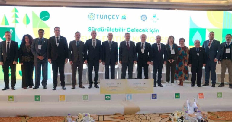 “Sürdürülebilir Gelecek İçin Çevre Eğitimi” kongresi başladı