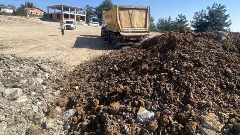 İzmir’de kaçak kurşun dökümü yapan 2 şirkete 11 milyon 218 bin lira ceza