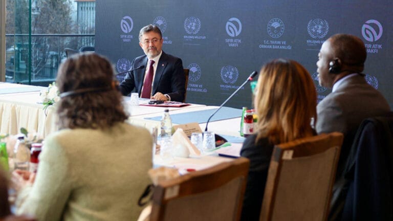 Bakan Yumaklı, BM Türkiye ve Sıfır Atık Vakfı yöneticileriyle bir araya geldi