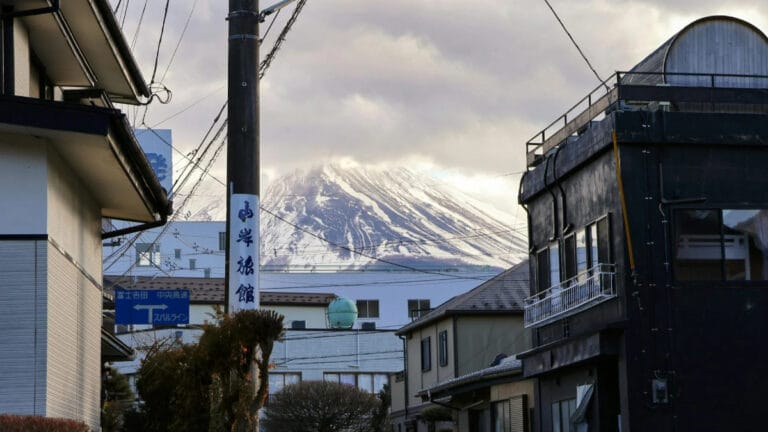 Japonya’da mega depremin 1,8 trilyon dolarlık hasara yol açabileceği, 300 bin kişinin ölebileceği tahmin ediliyor