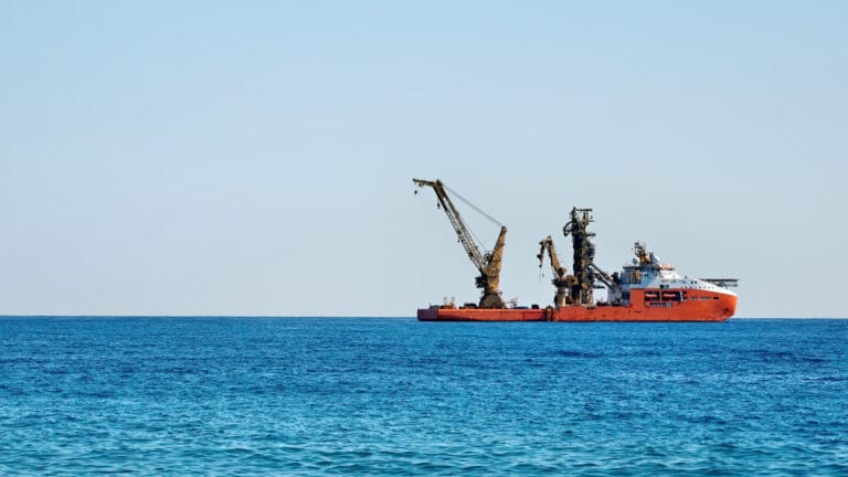 Yunanistan deniz koruma alanlarını genişletirken petrol sondajına yeşil ışık yaktı