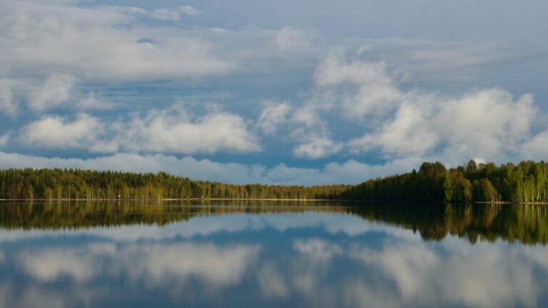 Avrupa’nın en büyük meteor krateri metan gazı salıyor: Olağandışı olayın kaynağı bilinmiyor