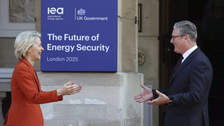 AB, Londra zirvesinde enerji dönüşümüne bağlılığını yineledi