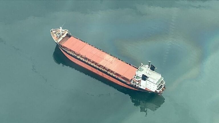 Yalova’da Marmara Denizi’ni kirleten gemiye 26 milyon 656 bin lira ceza