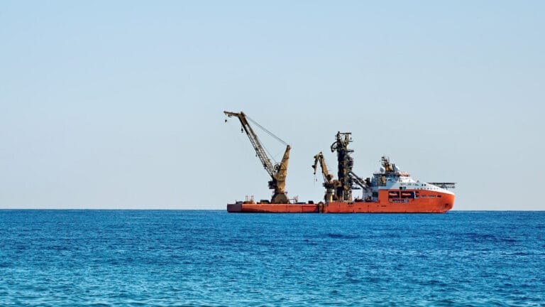 Donald Trump’tan derin deniz madenciliğine destek: Kritik mineraller için yeni yürütme emri imzalandı