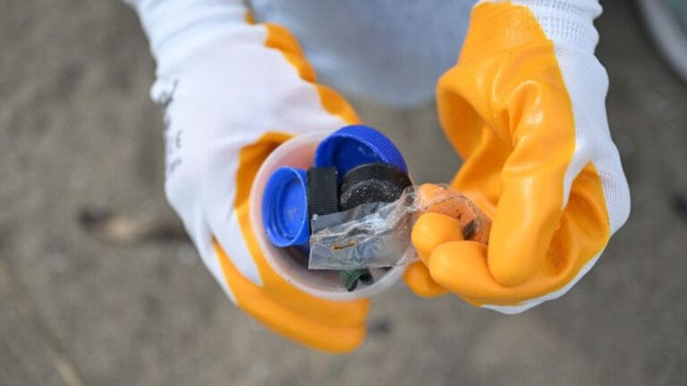 Mersin sahilleri plastik atıklardan arınacak