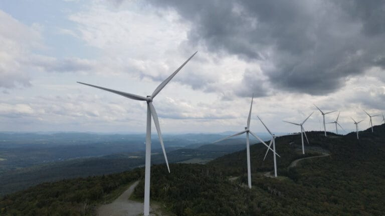 Çin’in yenilenebilir enerji hamlesi aşırı hava koşullarından etkilenebilir