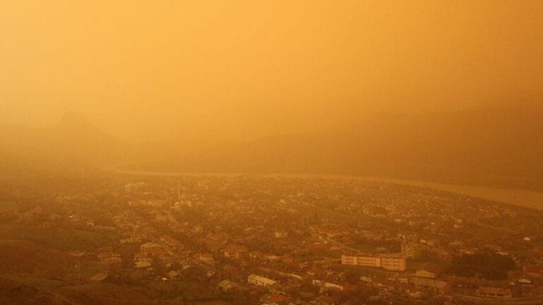 Türkiye’yi etkisi altına alan çöl tozlarının ne yararı ve ne zararı var?