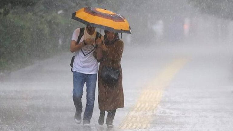 Meteoroloji’den sağanak yağmur, rüzgar ve çöl tozu uyarıları