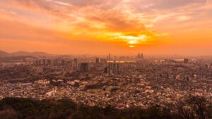 İklim değişikliği son bir yılda dünya nüfusunun yarısını aşırı sıcaklarla karşı karşıya bıraktı