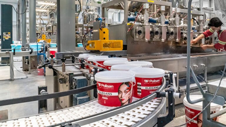 Polisan Holding, Karbon Zirvesi’nde “Düşük Karbon Kahramanı” ödülüne layık görüldü