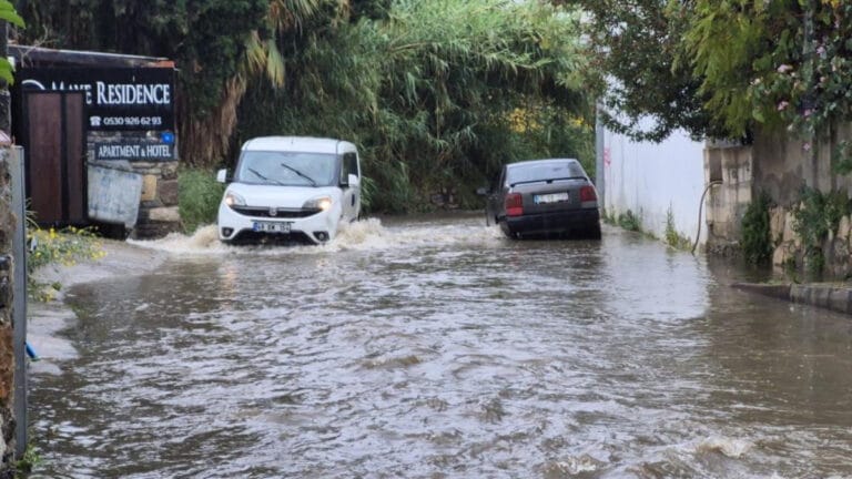 28 il için sarı kodlu uyarı! Kuvvetli sağanak yağmur bekleniyor