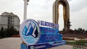 Tacikistan’da Uluslararası Buzul Konferansı: Su güvenliği ve iklim mücadelesi masaya yatırıldı