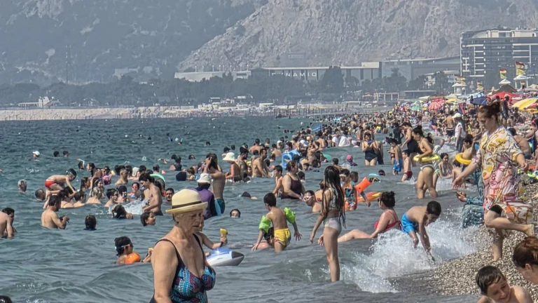 Hava sıcaklıkları mevsim normalleri üzerinde seyrediyor