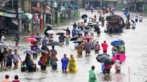 Filipinler’de tayfun ve Muson yağmurları: Ölü sayısı 30’a yükseldi