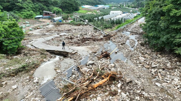 Güney Kore’de şiddetli yağışlar felakete yol açtı: En az 4 ölü, binlerce tahliye