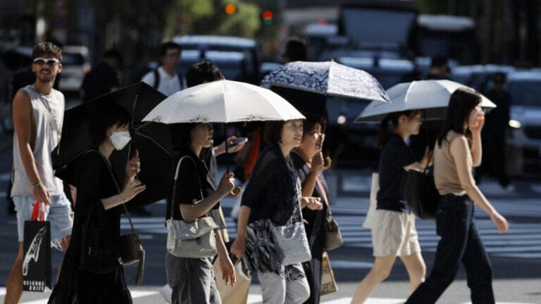 Japonya ve Güney Kore rekor kıran sıcaklarla boğuşuyor: Can kaybı ve hastanelerde yığılma artıyor