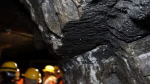 Kömürün elektrik üretimindeki payı 100 yıl sonra ilk kez yüzde 33’ün altına düşecek