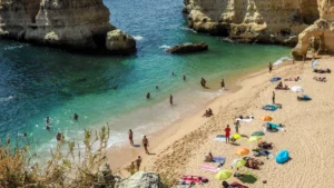 Portekiz Algarve’de deniz suyu sıcaklığı rekor seviyeye ulaştı