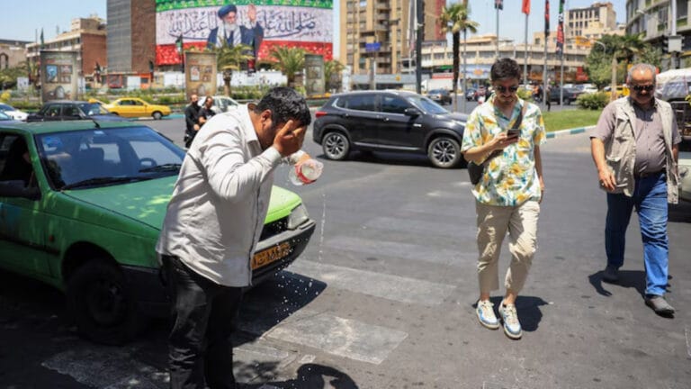 Tahran tarihi su kriziyle boğuşuyor: Barajlar kuruma noktasına geldi