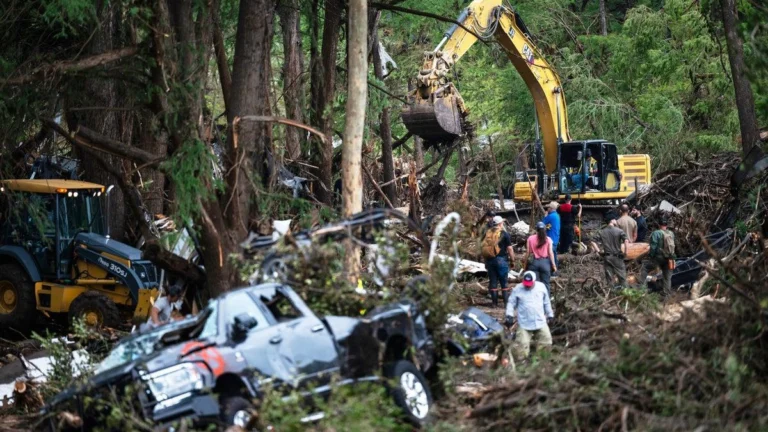 Texas’taki sel felaketinde can kaybı 104’e yükseldi