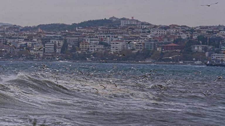 Doğu Karadeniz’de yağmur, Marmara ve Ege’de fırtına var