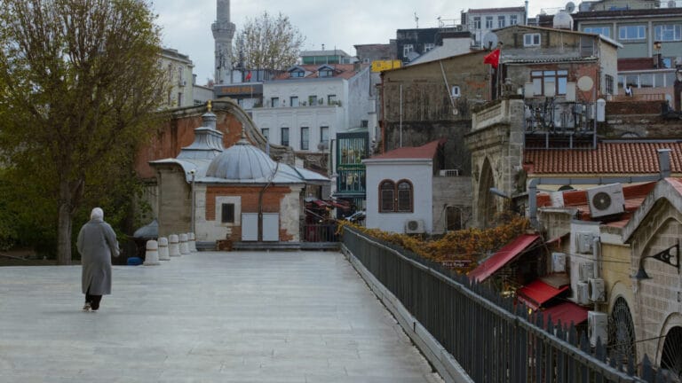 Ülke genelinde değişken hava durumu: Ege ve Akdeniz’de sıcaklıklar artıyor