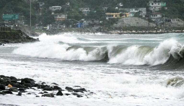 Karayipler’de alarm: Kasırga Melissa 4 kategoriye yükseldi, Jamaika zorunlu tahliye emri verdi
