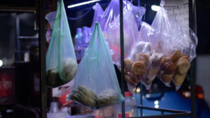 Plastik poşet ücretlendirmesiyle 2,6 milyon ton plastik atık engellendi, 20 milyar lira tasarruf sağlandı