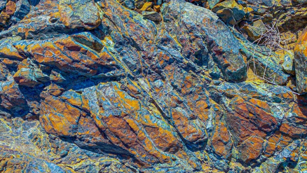 Nadir toprak elementleri ve kritik mineraller nelerdir, küresel ekonomi neden onlara bağımlı?