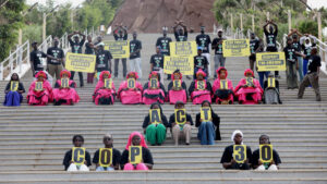 Aktivistler COP30 öncesi Rio’yu aydınlattı, dünya liderlerinden ‘daha az söz, daha fazla eylem’ talep edildi