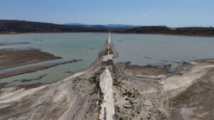 İzmir’in su alarmı uzadı: Azalan rezervler nedeniyle 13 ilçede kesintiler aralık ayında da devam ediyor