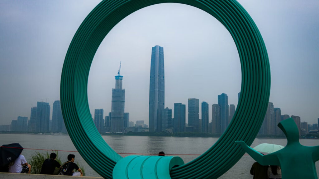 Çin, yeşil teknoloji gücüyle temiz yakıt yarışında erken liderliği aldı