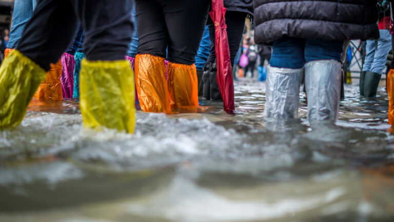 Küresel sigorta sektöründe yeni eşik: Afet kayıpları üst üste altıncı yıl 100 milyar doları aştı