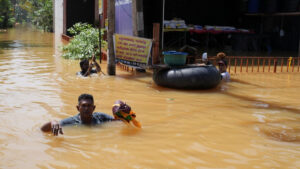 Malakka Boğazı’ndan yükselen felaket: Güneydoğu Asya’da can kaybı 600’ü aştı, 4 milyon insan etkilendi