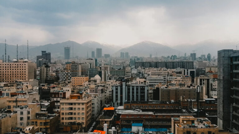 Hayat veren ve yıkan “atmosferik nehirler”: Pasifik’te sel alarmı, İran’da tarihi kuraklığa umut ışığı!
